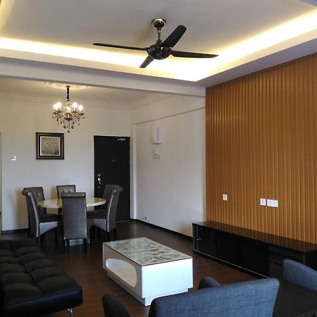 Midcity Service Suite Malacca Exterior foto